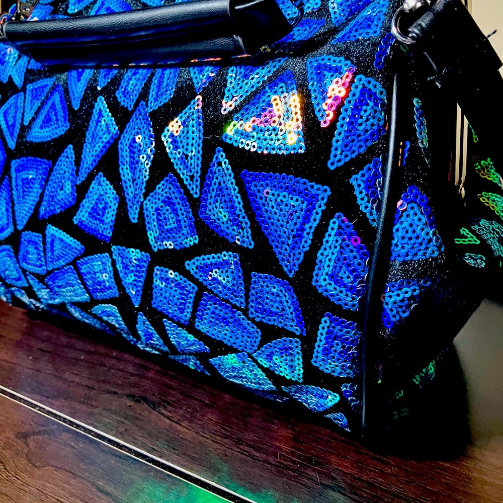Top Handle & Crossbody Bag.